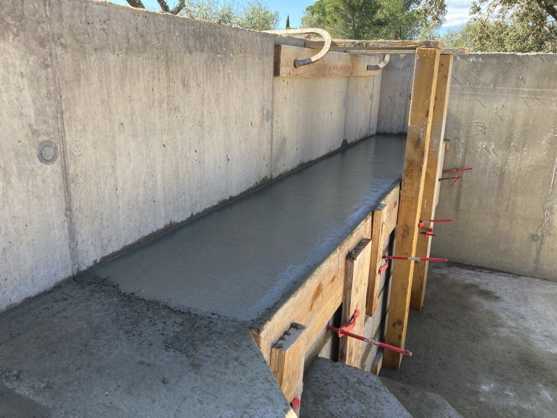Réalisation d’un escalier à Facettes et d’une plage de 40cm situé à la Calmette aux alentours de Nîmes quartier vacquerolles
