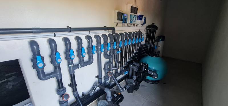 Pisciniste bloc a bancher à Montpellier