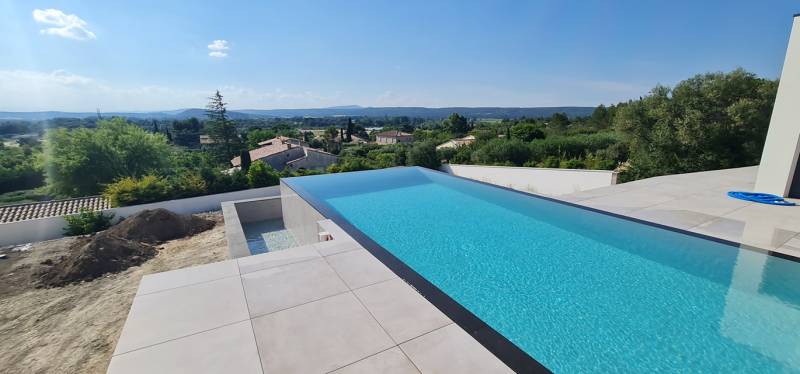 Piscine en béton bancher à Montpellier 34