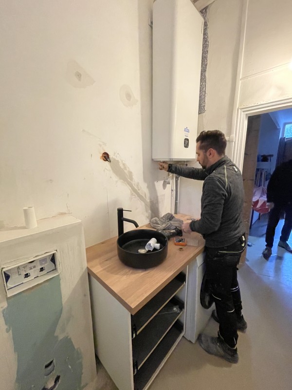 Combien coûte la rénovation d’une maison? Entreprise de rénovation globale d’une maison ou appartement, devis gratuit à Caissargues proche de Nimes dans le 30.