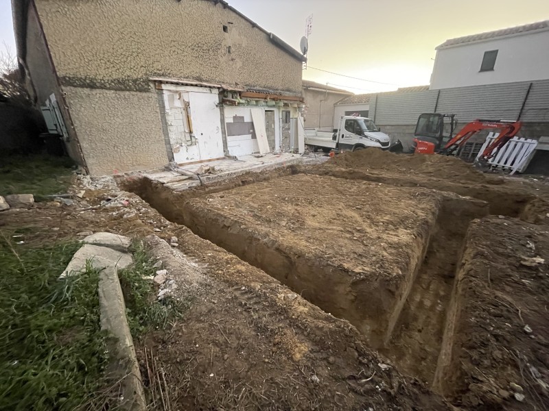 Constructeur de maison neuve à Bouillargues dans le 30 proche de Nîmes, mise en place des fondations.