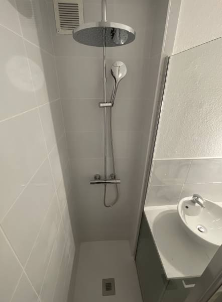 Rénovation d'une salle de bain à Saint Maximin aux alentours d'Uzès dans le Gard 30.