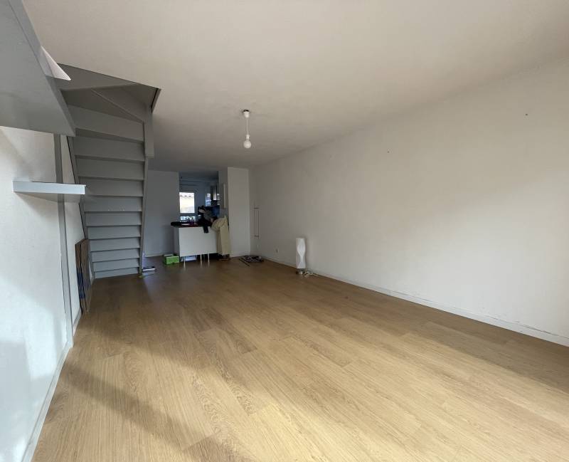 Rénovation globale de maison : pose de parquet à Manduel proche de Nîmes dans le Gard30 