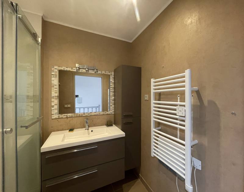 Devis rénovation salle de bain à Junas proche de Sommière
