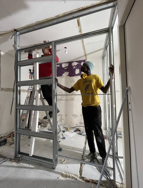Rénovation globale de maison : création d'une cloison à Arpaillargues proche d'Uzès  dans le Gard