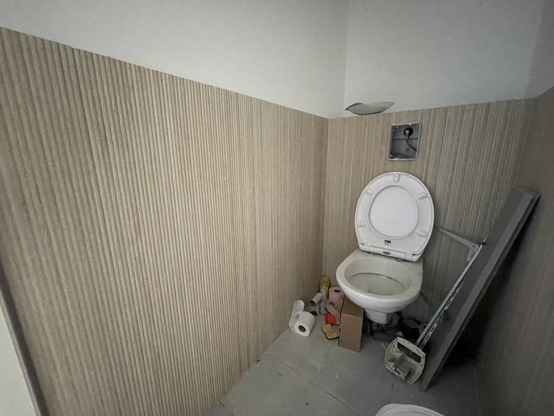 Rénovation d'un toilette par Maison Loucassie à Marguerittes proche de Nîmes dans le Gard 30