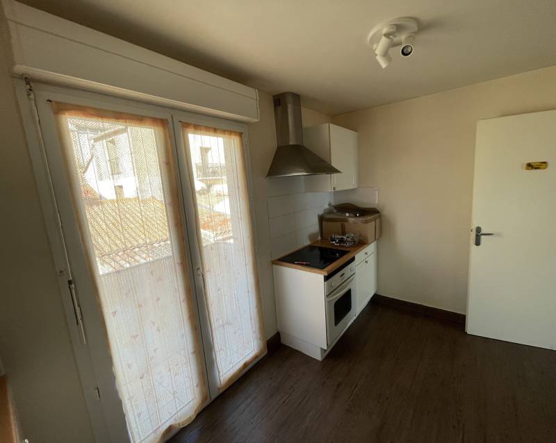 Projet rénovation d'une cuisine à Nages et Solorgues dans le secteur Nîmes Vaunage