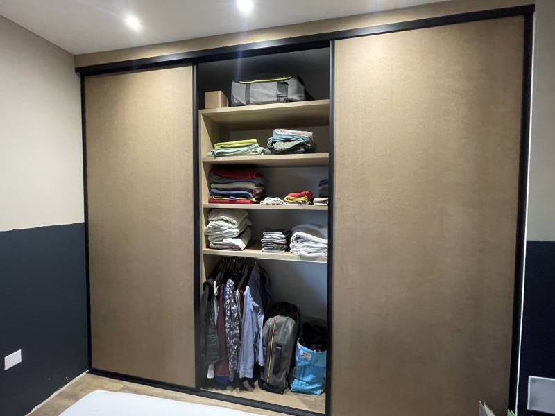Rénovation globale de maison : pose d'un dressing à Junas proche de Sommière dans le Gard 30