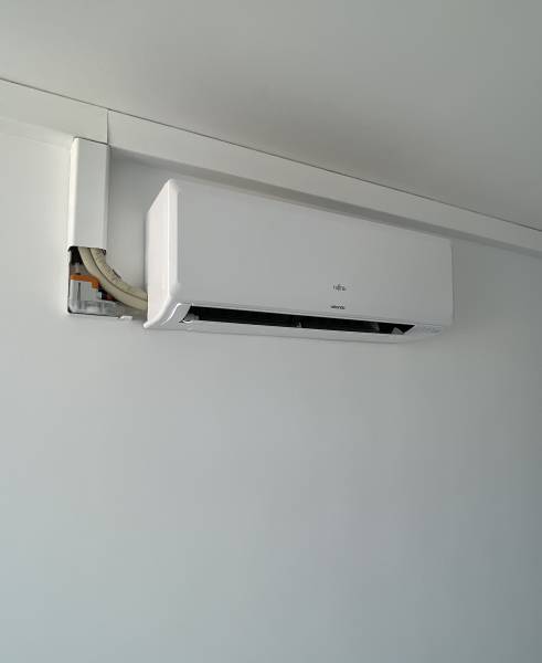 Projet de rénovation globale d'appartement avec  pose  d'une clim réversible à Calvisson dans le Gard 30