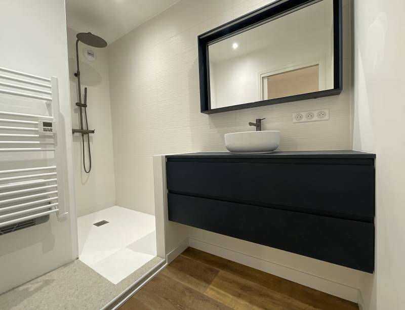 Rénovation salle de bain dans une rénovation globale de maison à Manduel proche de Nîmes dans le Gard 30