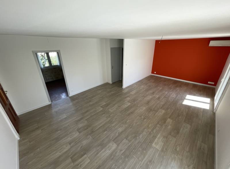 Maison Loucassie rénovation d'une pièce à vivre dans une rénovation globale de maison à Nîmes dans le Gard 30 