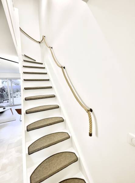 Rénovation d'escaliers dans une rénovation globale de maison à Manduel proche de Nîmes dans le Gard