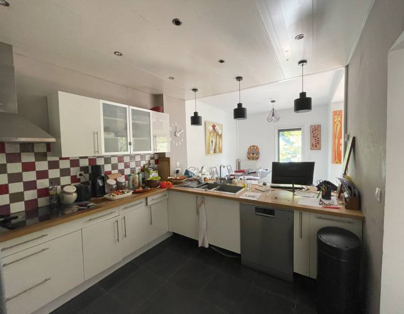 Rénovation d'une cuisine réalisé à Caveirac dans le secteur Nîmes Vaunage dans le Gard 30  par  Maison Loucassie 