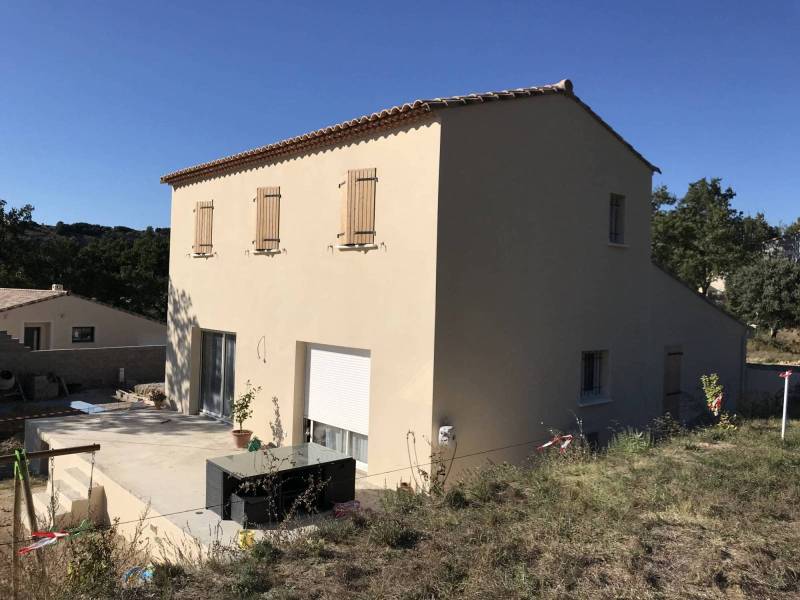 Construction maison type bastide à étage avec garage à Nîmes Gard 30