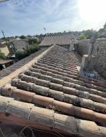 Maison Loucassie Travaux complets pour rénover une maison ancienne en pierre avec isolation thermique et rénovation de toiture à Nîmes dans le Gard