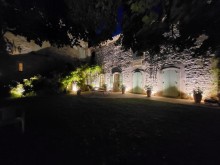 Maison Loucassie Faire construire une villa de luxe contemporaine avec piscine à débordement et obtenir un devis pour aménagement extérieur haut de gamme à Nîmes dans le Gard