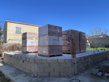 Constructeur de maison neuve, maison traditionnelle individuelle avec étage de 85 m² à Bouillargues près de Nimes dans le 30, Gard.